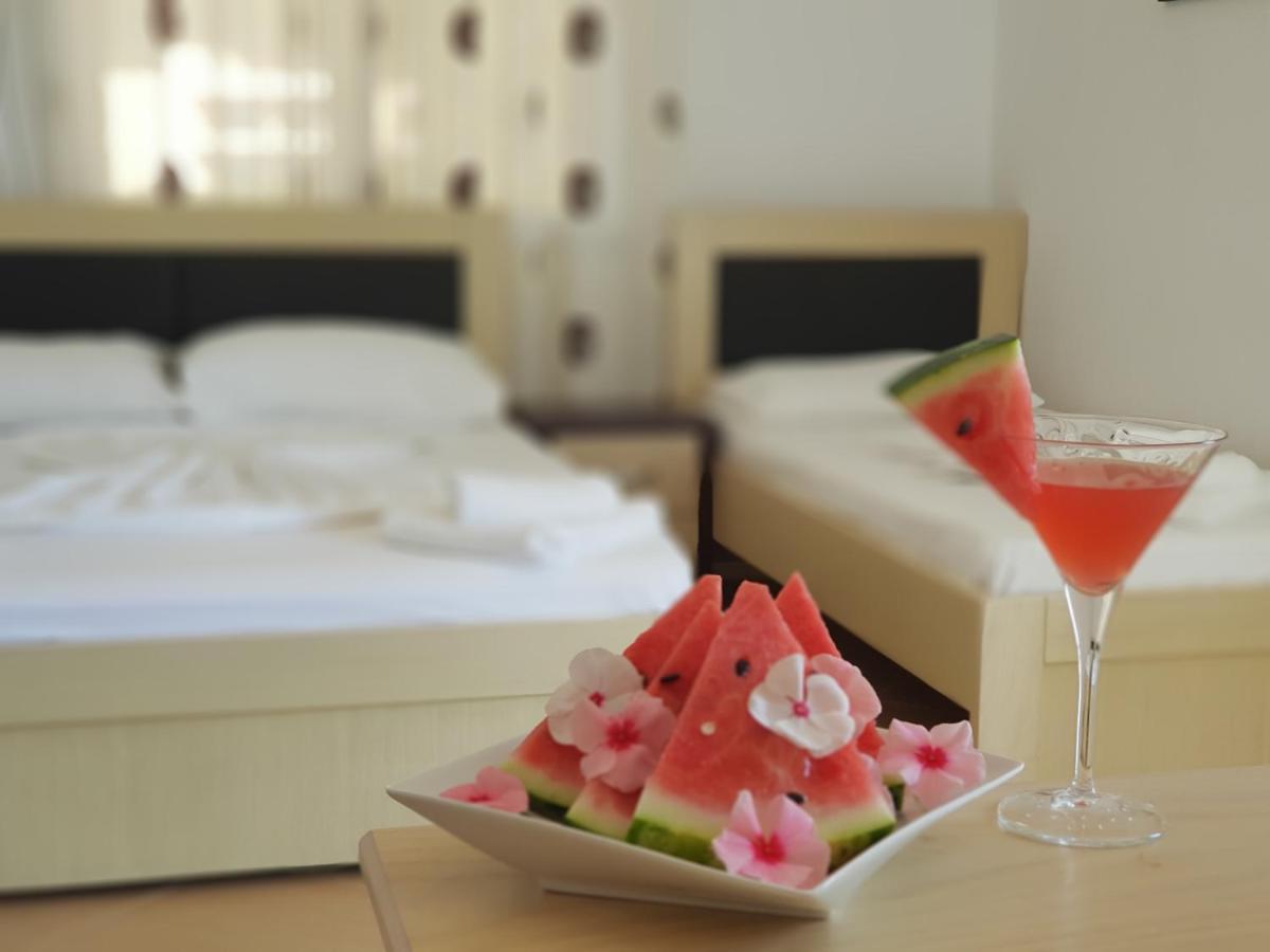 Family Hotel Haruni Ksamil Exterior photo