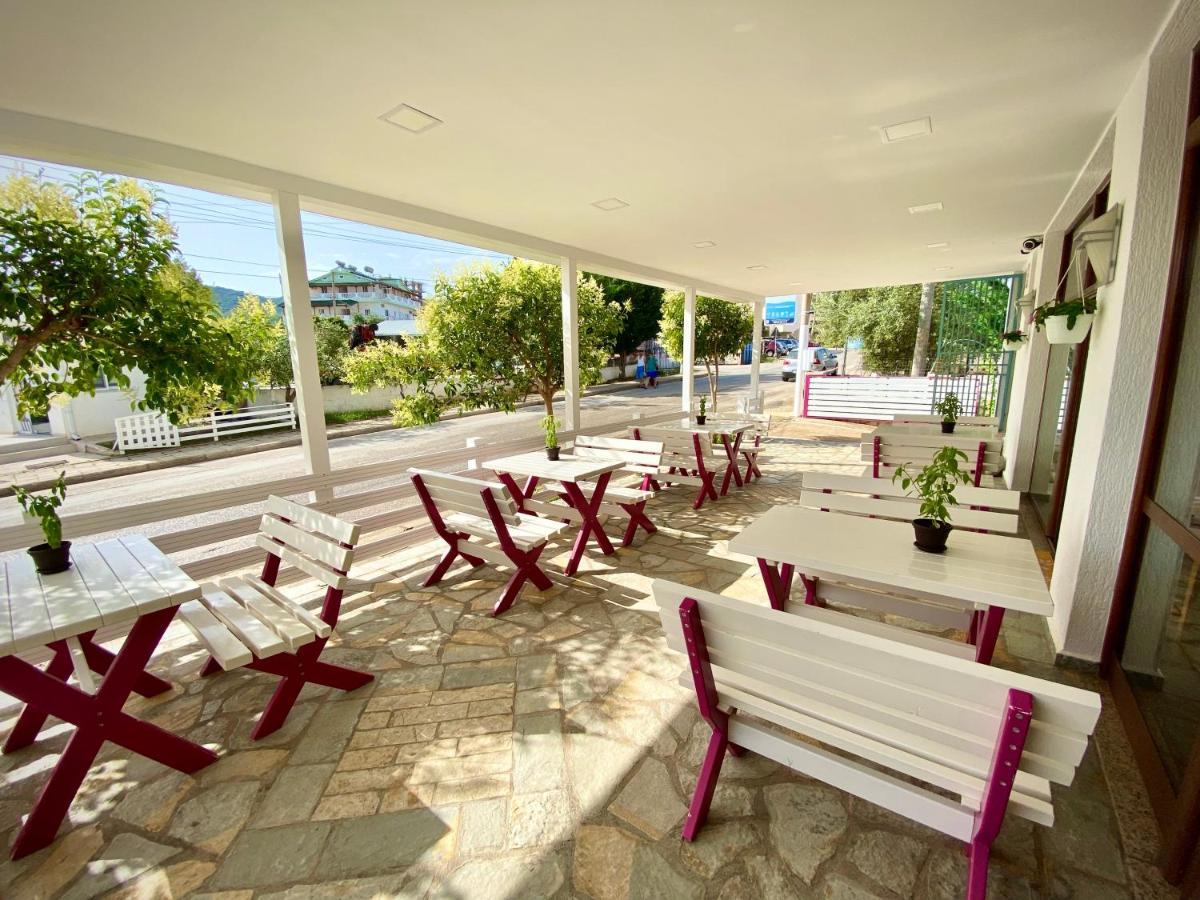 Family Hotel Haruni Ksamil Exterior photo
