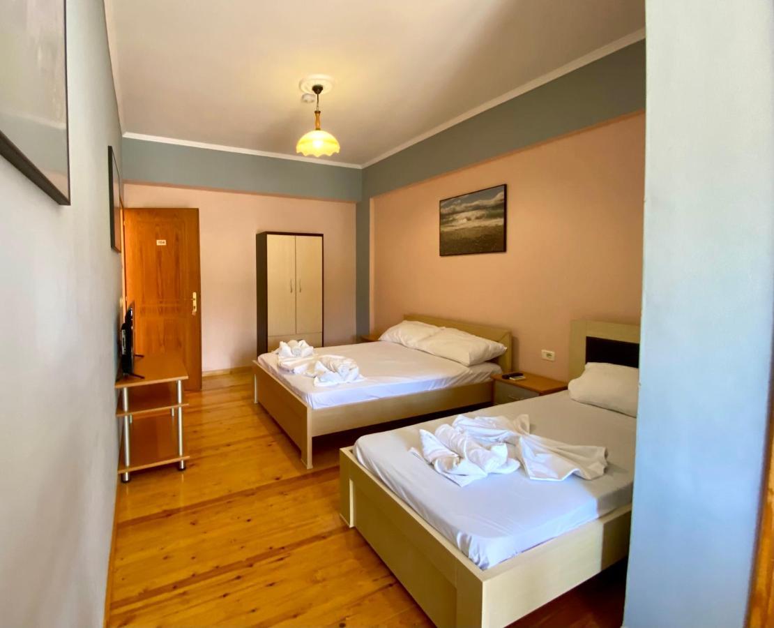 Family Hotel Haruni Ksamil Exterior photo