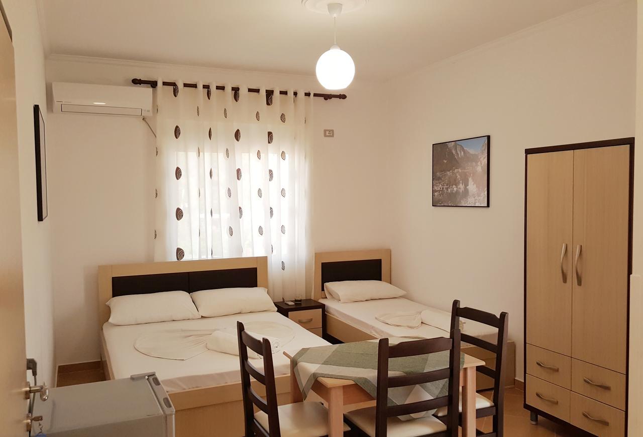 Family Hotel Haruni Ksamil Exterior photo