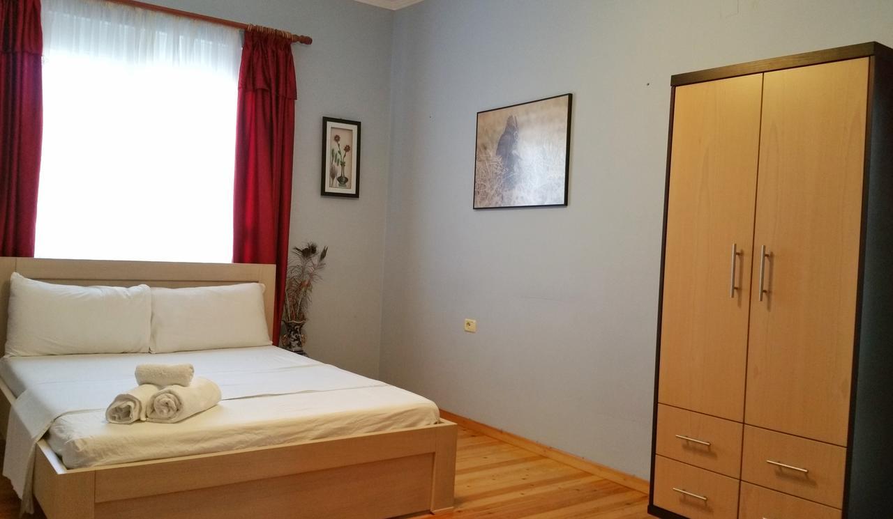 Family Hotel Haruni Ksamil Exterior photo